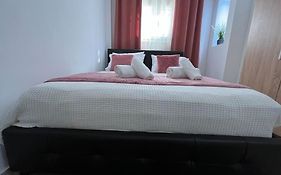 Artemis Suite In Vibrant Koukaki,Athens